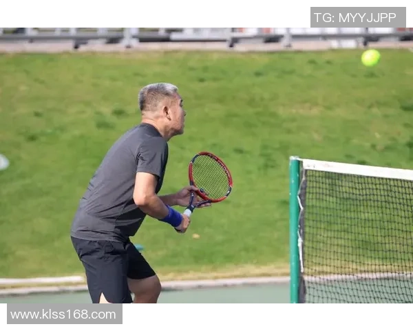 南京网球队在城市联赛中的状态表现分析与未来展望 南京网球队在城市联赛中的状态表现分析与未来展望