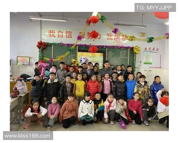足球明星金童玉女携手共谱绿茵传奇爱情故事的浪漫篇章