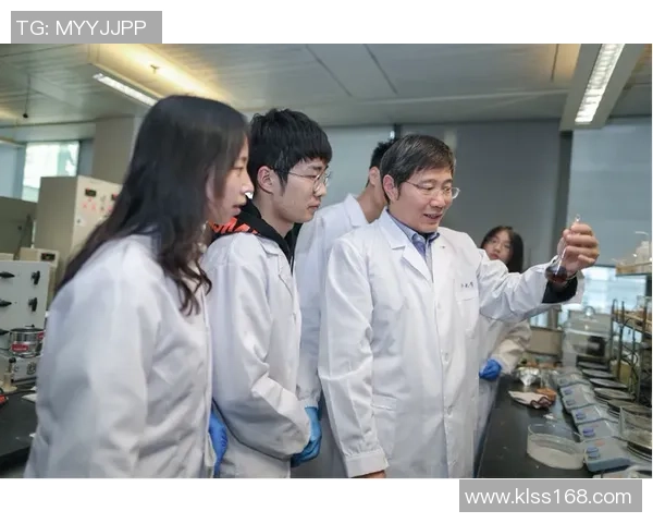 上海排球队的技术揭秘与训练背后的故事与成就分享